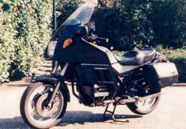 Photo: Sells Motorbike 750 cc - BMW - K75 RT ABS