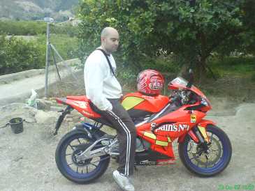 Photo: Sells Motorbike 125 cc - APRILIA - RS