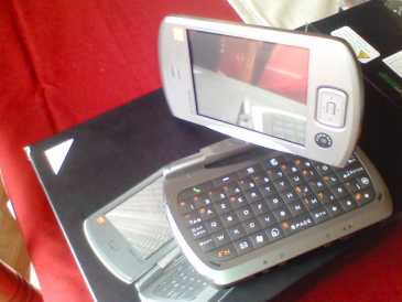Photo: Sells Cell phone SPV M5000 - QTECK 9000