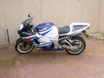 Photo: Sells Motorbike 750 cc - SUZUKI - GSX R