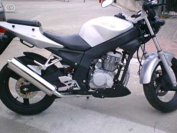 Photo: Sells Motorbike 125 cc - DAELIM - ROADWIN