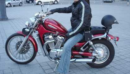 Photo: Sells Motorbike 800 cc - SUZUKI - VS INTRUDER