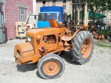 Photo: Sells Agricultural vehicle FIAT - 25 ADATTATO A MULETTO