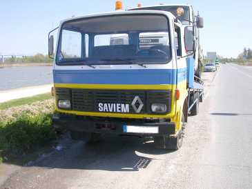 Photo: Sells Truck and utility SAVIEM - JK60