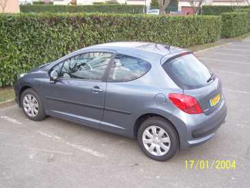 Photo: Sells Grand touring PEUGEOT - 207 TRENDY