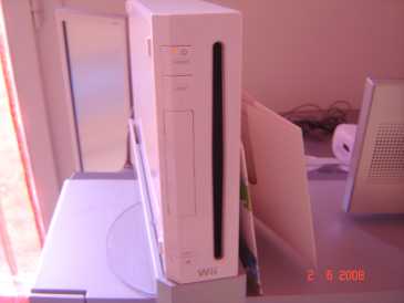 Photo: Sells Computer and video game NINTEDO - WII