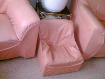 Photo: Sells 7 Sofas fors 3