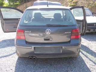 Photo: Gives for free Grand touring VOLKSWAGEN - Golf